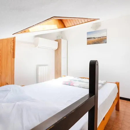 Apartment Pavillon Climatise Avec Mezzanine, Piscine Et Parking Prive A St Pierre La - Fr-1-409a-32 Fleury (Aude)